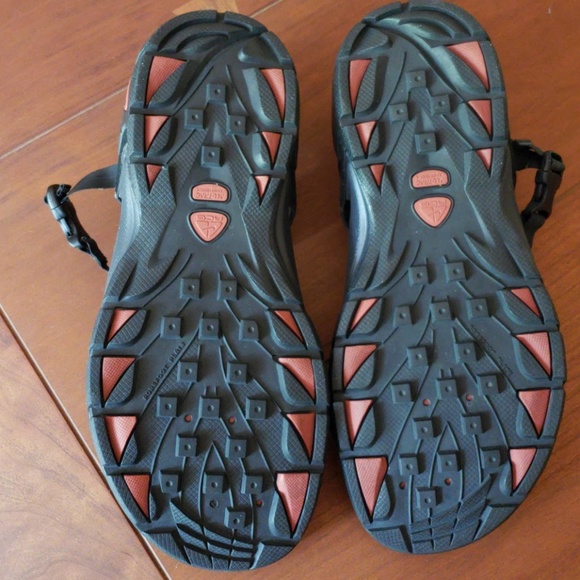 nike straprunner sandals